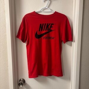 Nike Men's Red Short Sleeve Tee